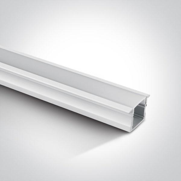 > 2m Surface aluminium profile with PC black diffuser.*