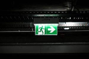 Entretien de l’éclairage de secours en Suisse