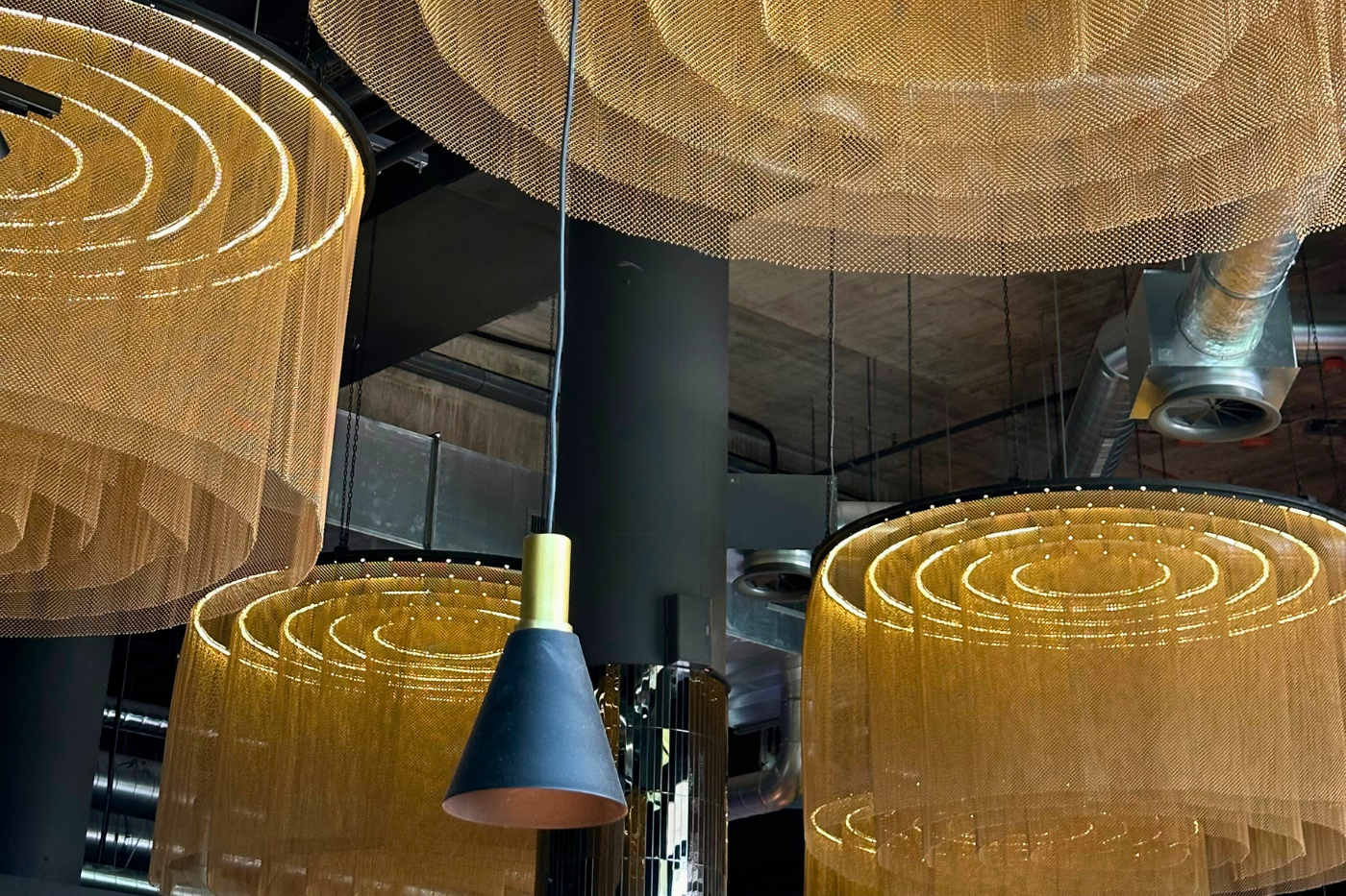 Éclairage professionnel au restaurant à Genève _ sublimer l’expérience culinaire du Royal Châtelaine-Vernier 2