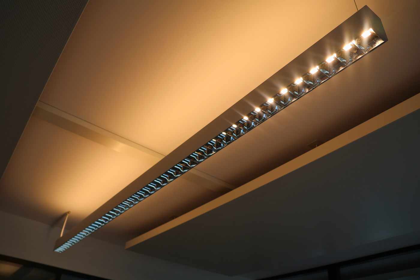 Éclairage professionnel de bureaux à Lausanne