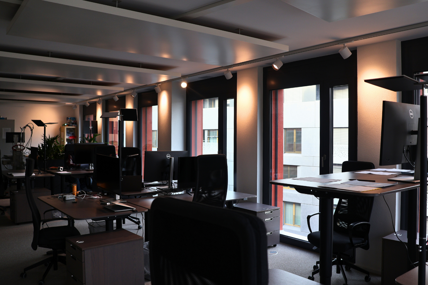Éclairage professionnel de bureaux à Lausanne