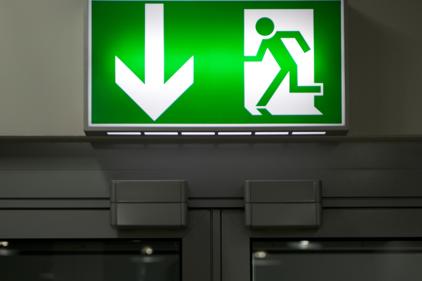 Pourquoi entretenir son éclairage de secours